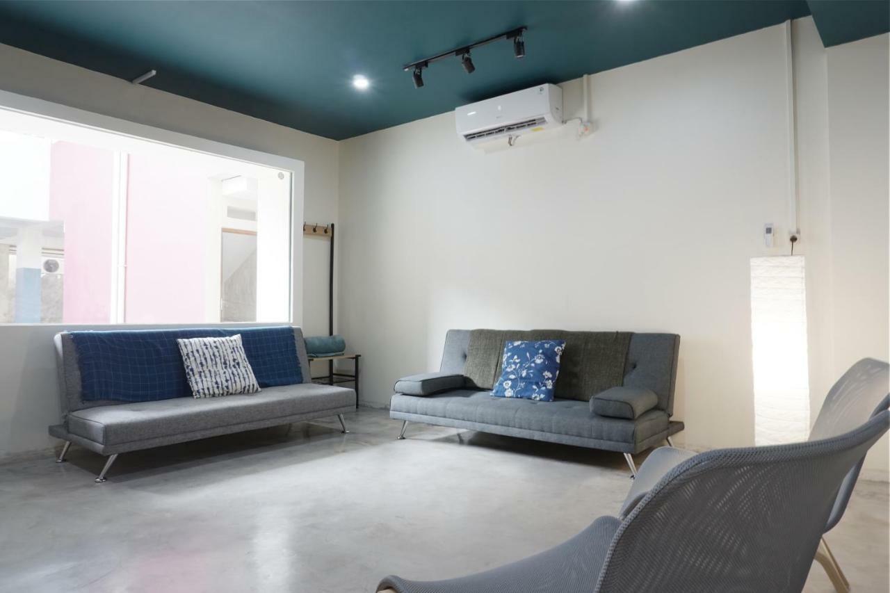 Residences By Reddoorz Near Mt Haryono - Minimum Stay 7 Days Jakarta Exteriér fotografie